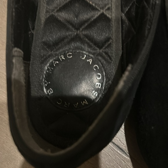 Marc Jacobs suede slip on shoes friends of mine - Picture 5 of 7